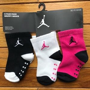 New Baby Jordan Socks (Girls)